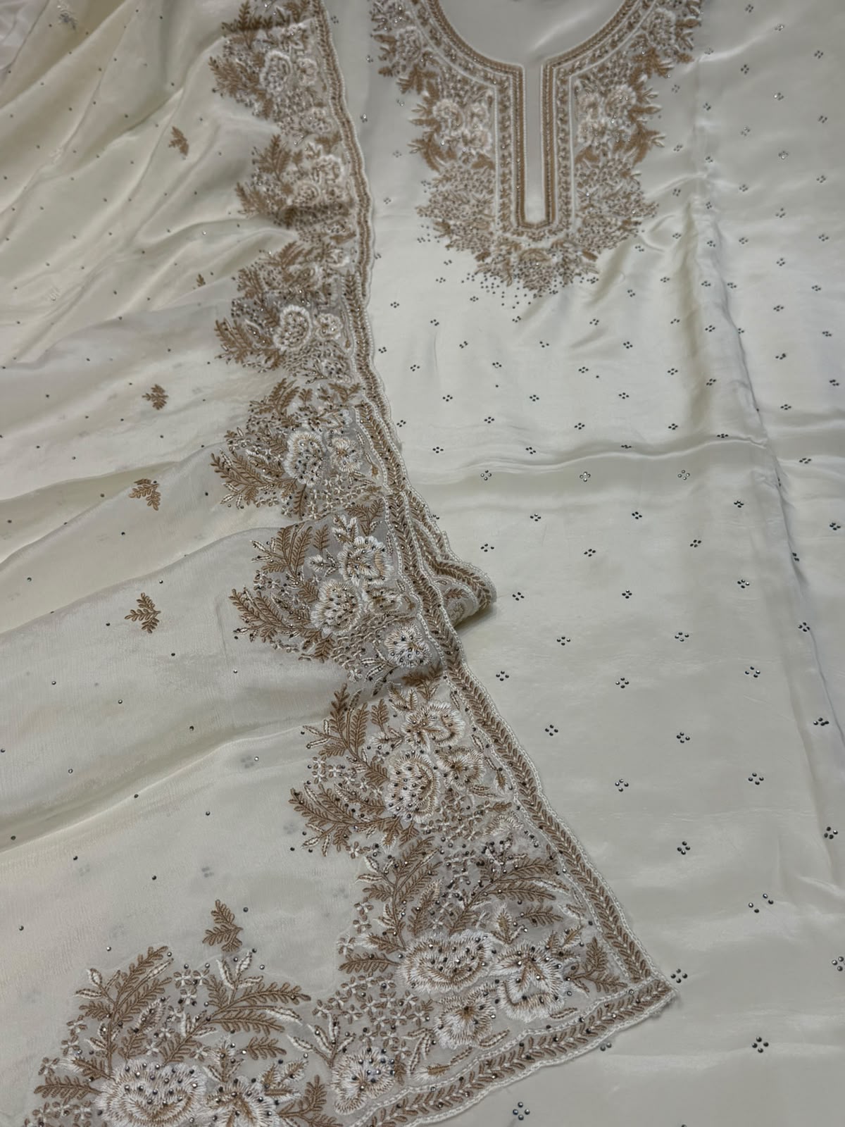 Neer Cream Suit with Chinon Dupatta
