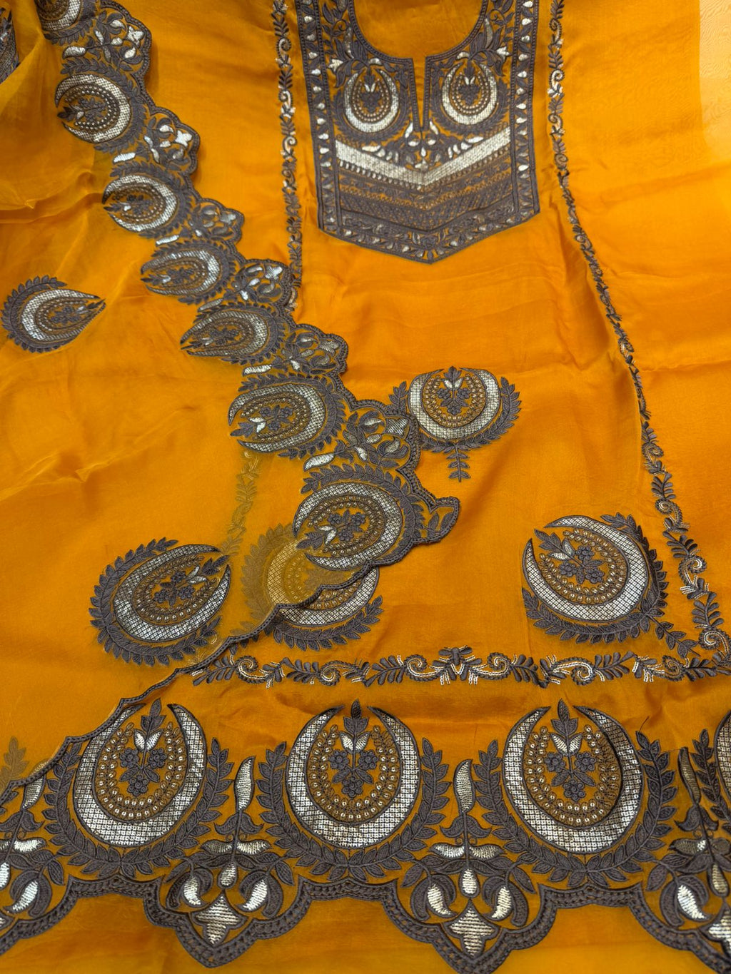 Neer Organza Suit Dupatta Set