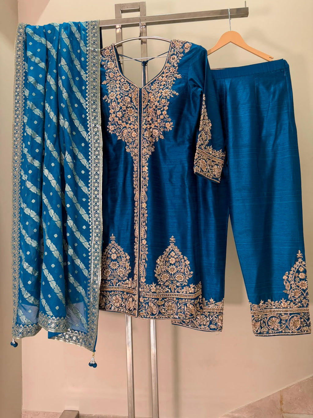 Taara Embroidered Shirt with Straight Pant