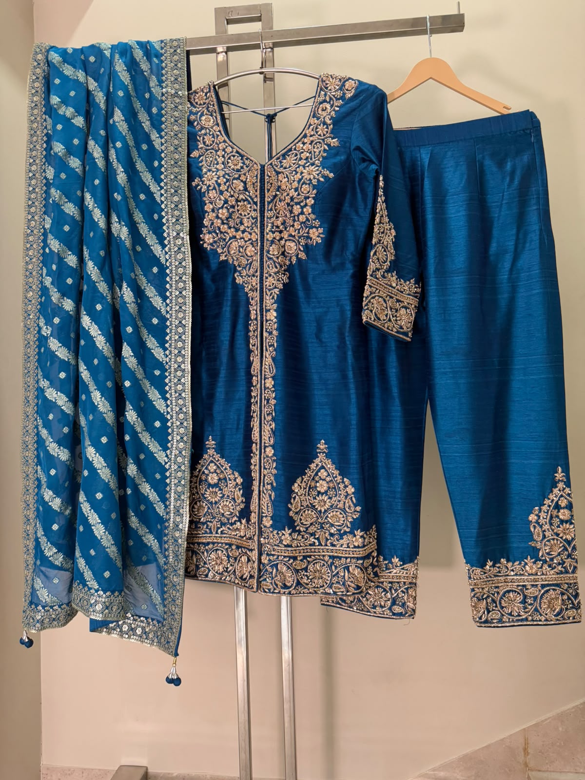 Taara Embroidered Shirt with Straight Pant