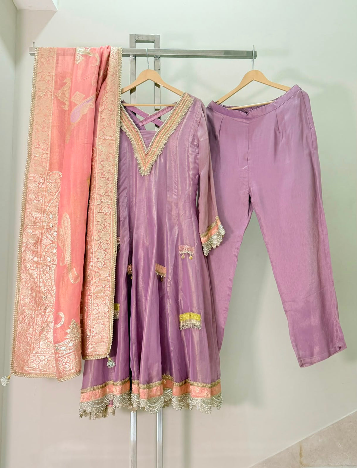 Taara Lavender 3-Piece Suit-Dupatta