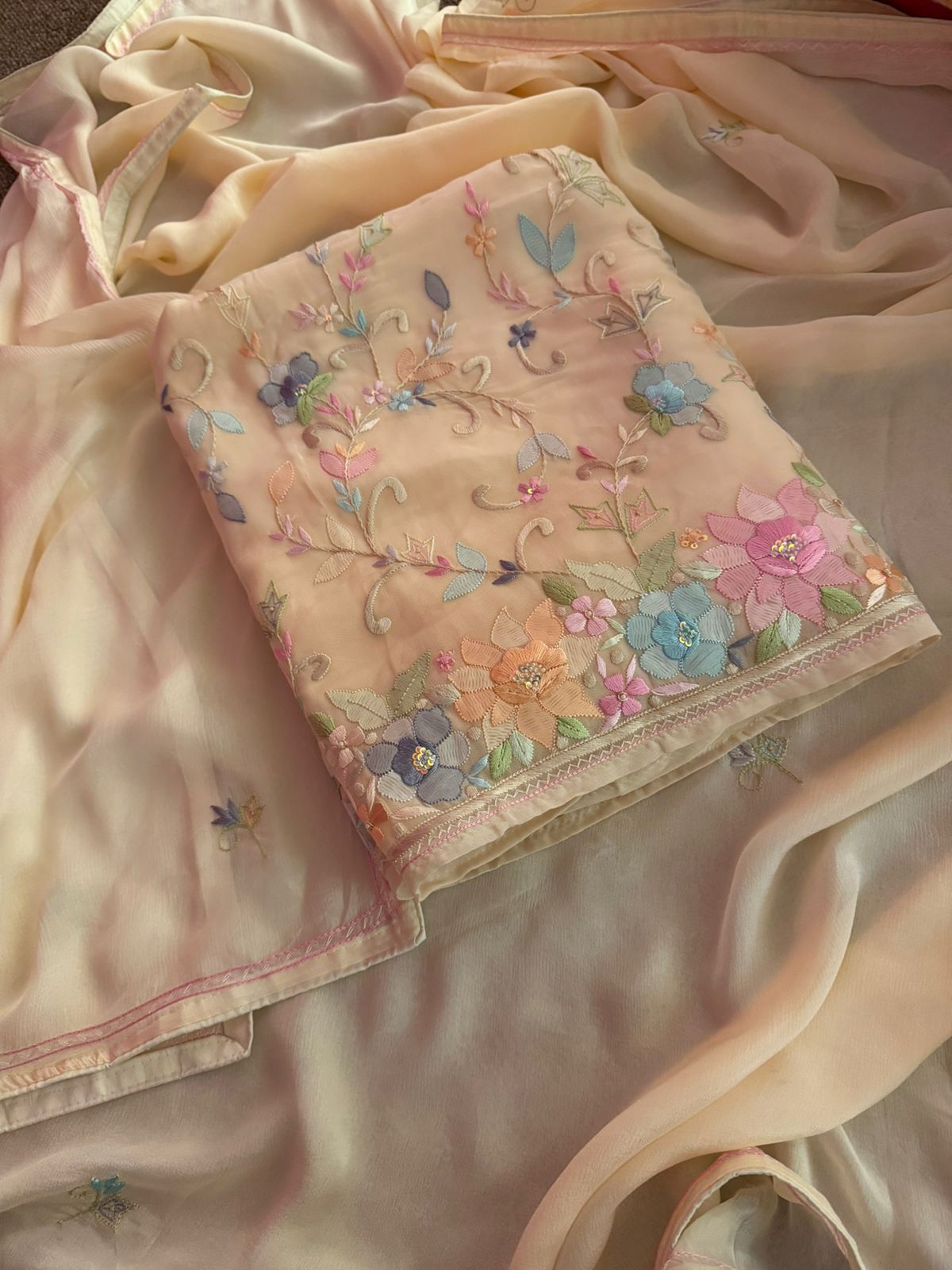 Neer Cream Organza Suit-Dupatta